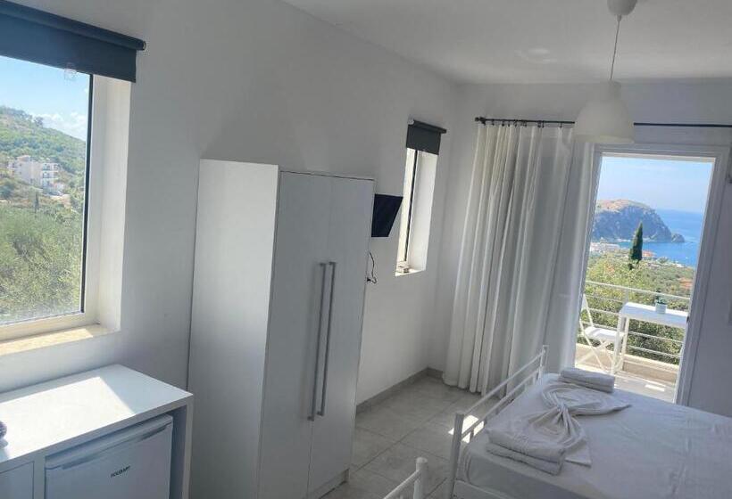 بنسيون Penelope & Michael Rooms