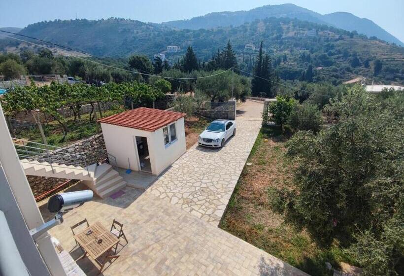 بنسيون Penelope & Michael Rooms