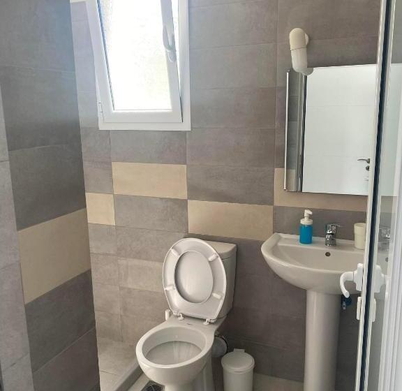 بنسيون Penelope & Michael Rooms