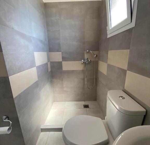 بنسيون Penelope & Michael Rooms