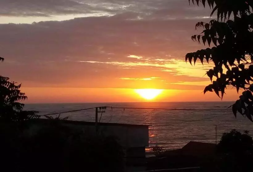 ユースホステル Casa Montemar Hotel San Vicente