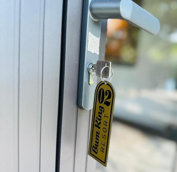 Bum King Resort Hồ Tràm