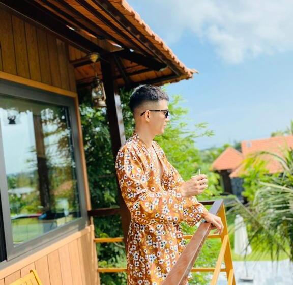 Bum King Resort Hồ Tràm