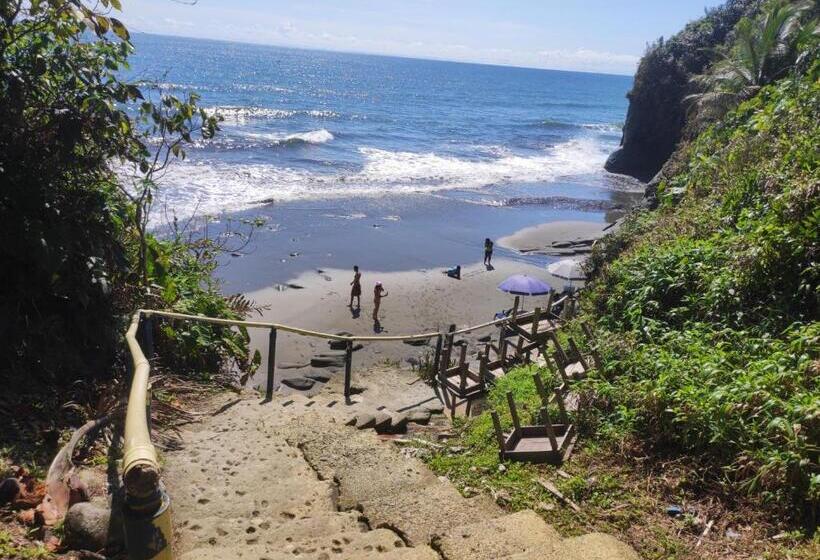Cabaña Playa Ladrilleros