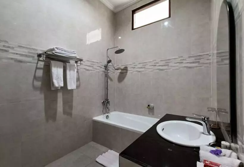 ユースホステル Wisata Bintang