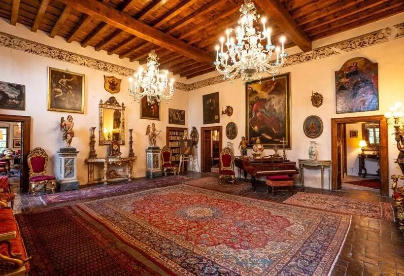 Aamiaismajoitus (B&B) Villa Carrara La Spada