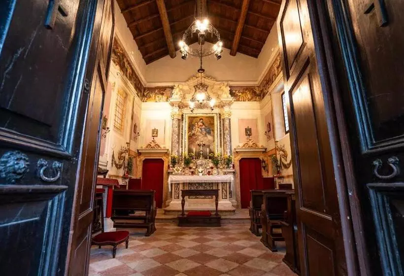 Aamiaismajoitus (B&B) Villa Carrara La Spada