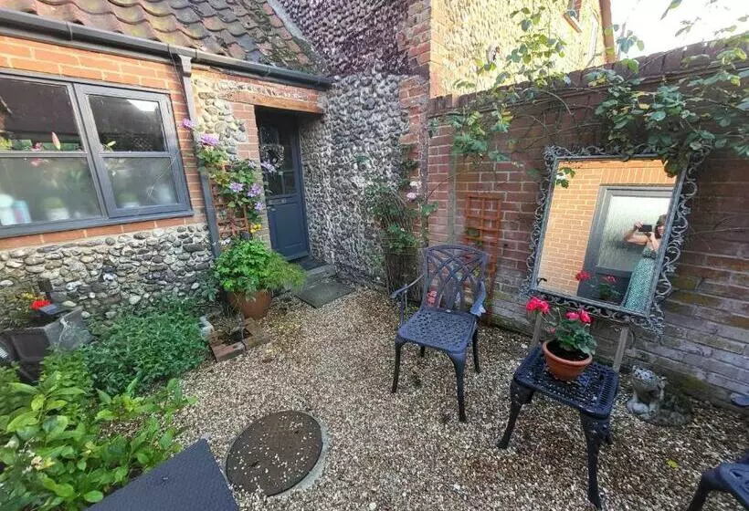 Kapselihotelli The Annex