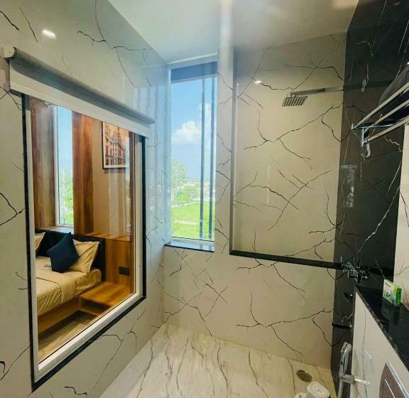 호텔 The Golden Tree