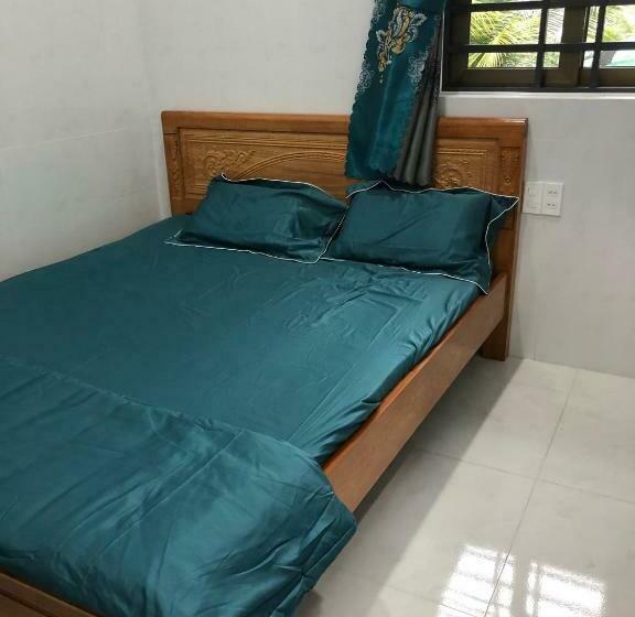 בית מלון כפרי Khách Sạn Vinhomes Huỳnh