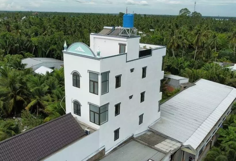هتل Khách Sạn Vinhomes Huỳnh