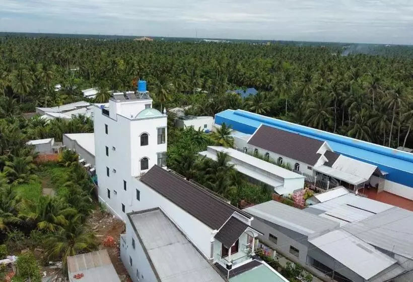 هتل Khách Sạn Vinhomes Huỳnh