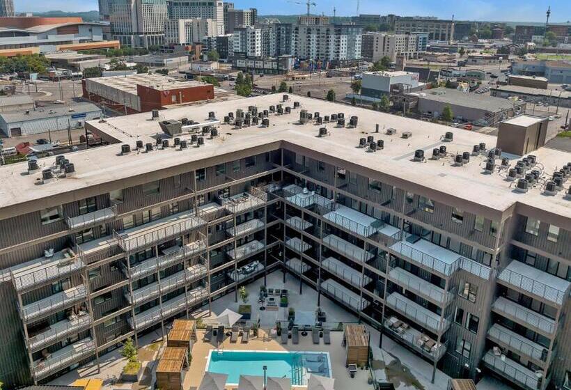 Nashville Vibes @hyve 201