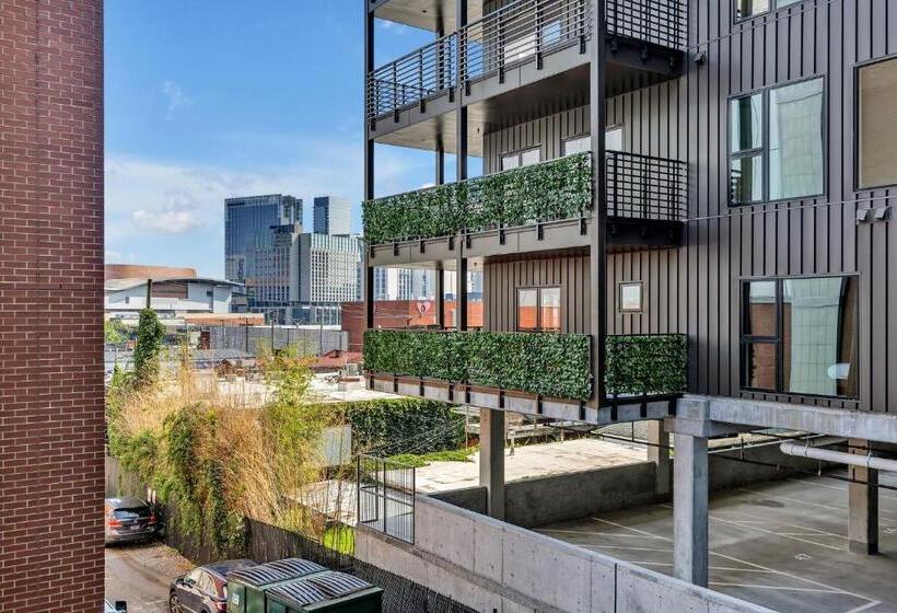 Nashville Vibes @hyve 201