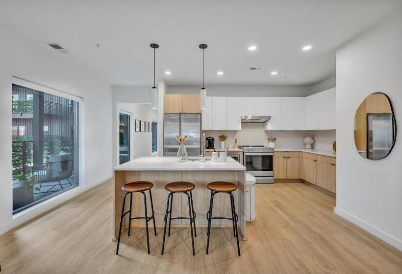 Nashville Vibes @hyve 201