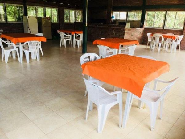 بنسيون Los Nidos 3