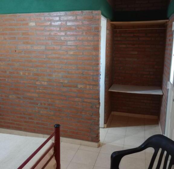 بنسيون Los Nidos 3