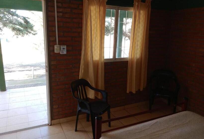 بنسيون Los Nidos 3