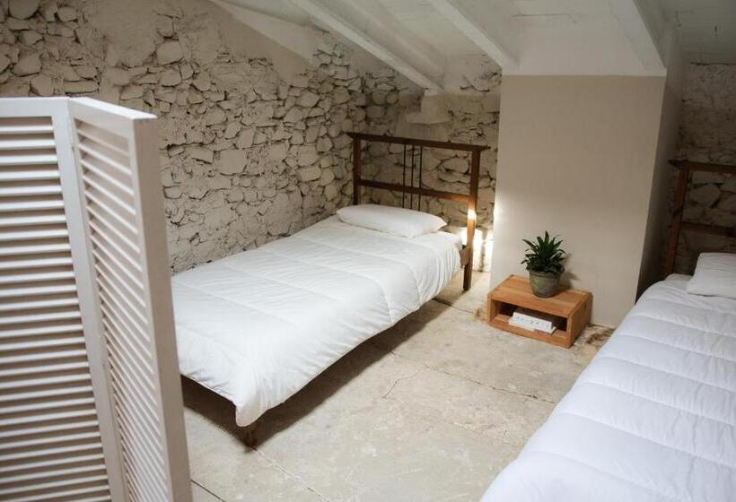 펜션 Can Traver De Besalú