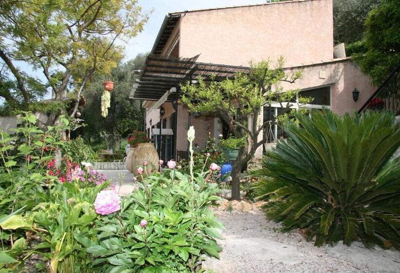 住宿加早餐 L'aleandra