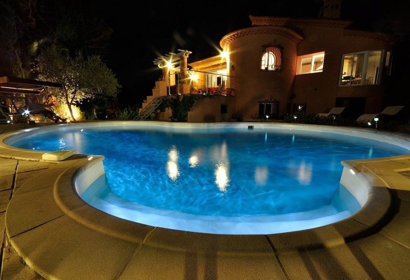 Bed & Breakfast L Ecureuil De L Estérel