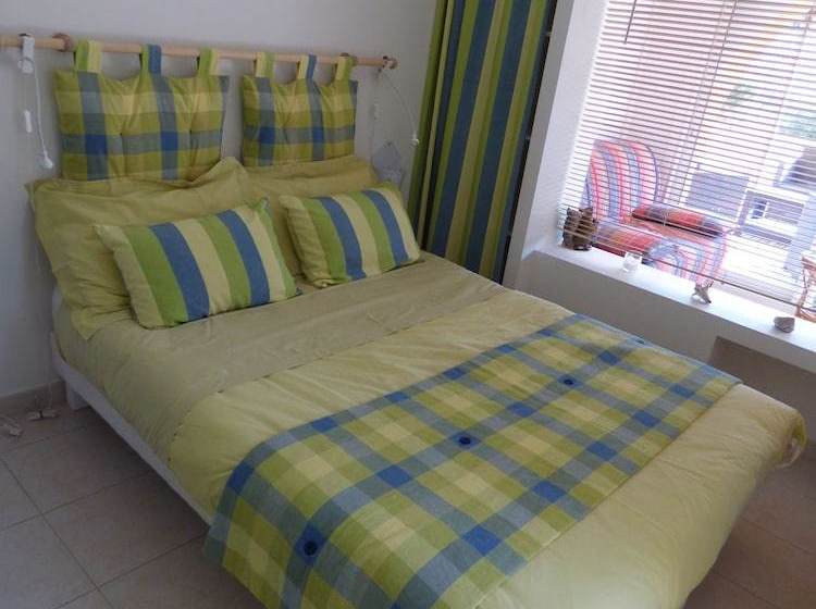 Bed & Breakfast L Ecureuil De L Estérel