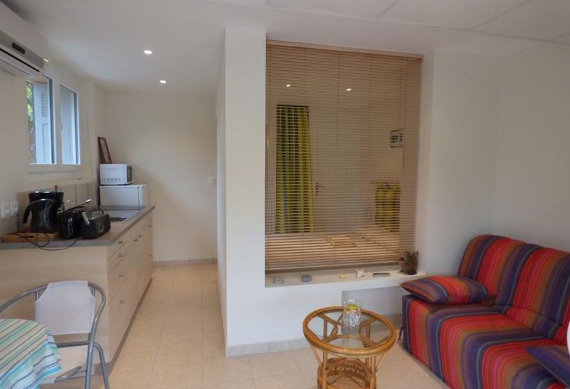 Bed & Breakfast L Ecureuil De L Estérel