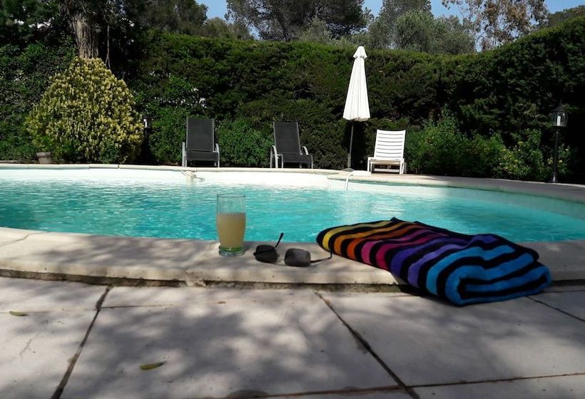 Bed & Breakfast L Ecureuil De L Estérel