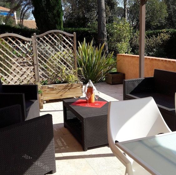 Bed & Breakfast L Ecureuil De L Estérel