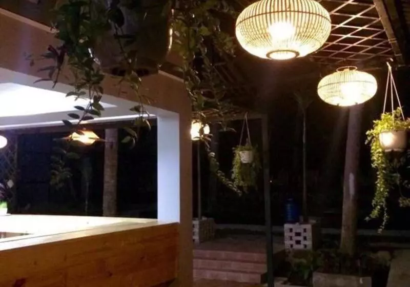 هتل Lilac Cottage Homestay