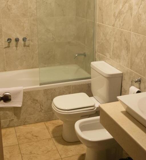 בית מלון כפרי Colón Center