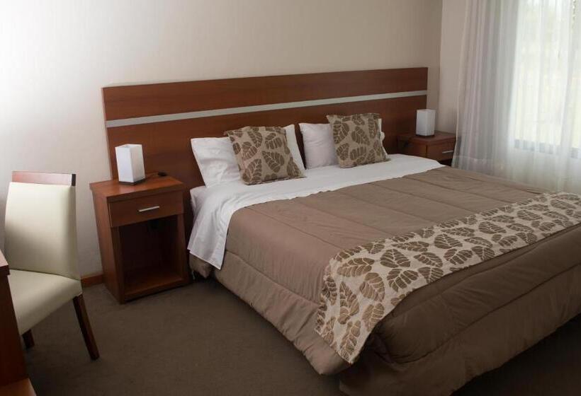 בית מלון כפרי Colón Center