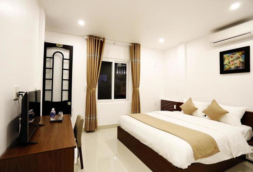 هاستل Moon & Sun