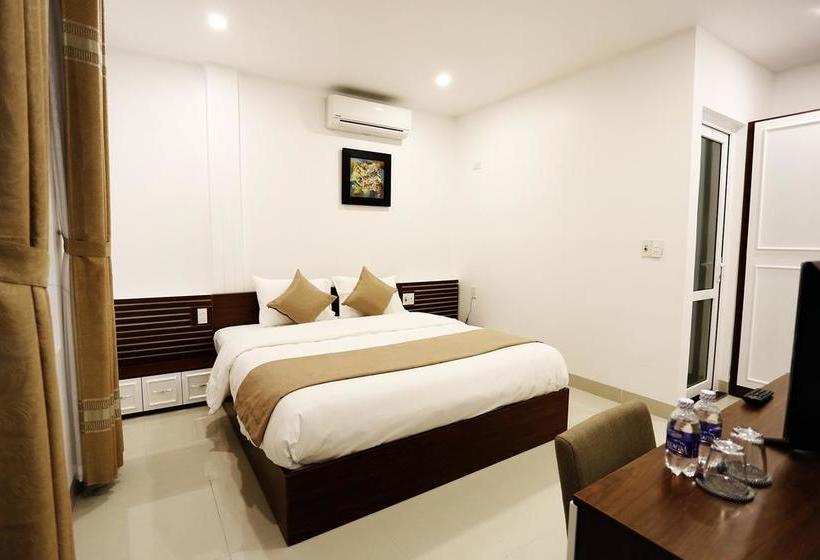 هاستل Moon & Sun