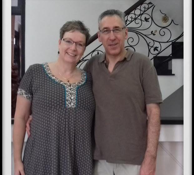 هاستل Moon & Sun