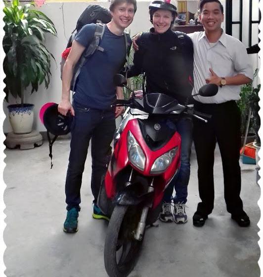 هاستل Moon & Sun