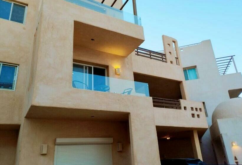 هاستل La Hacienda Tides