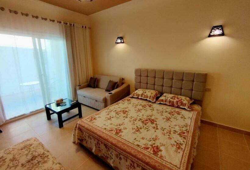 هاستل La Hacienda Tides