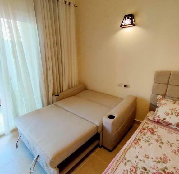 هاستل La Hacienda Tides