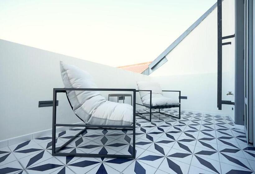 Casa Contemporánea By Wynwood House