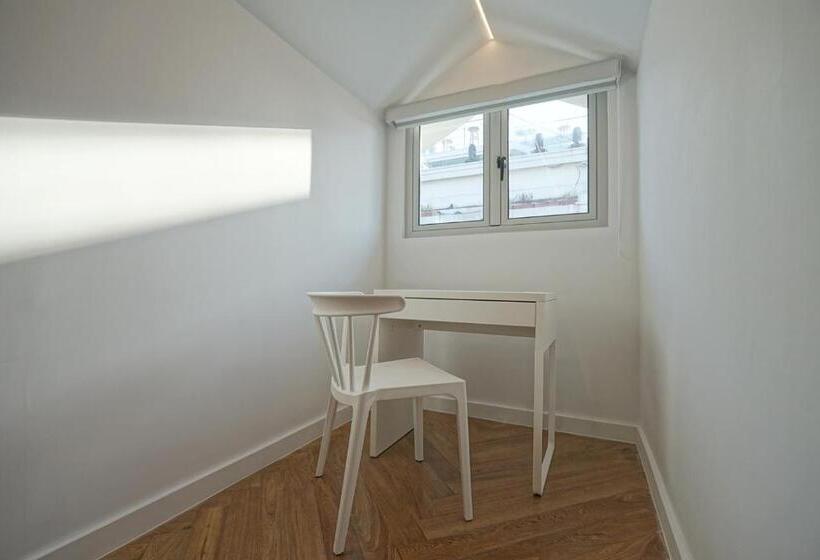 Casa Contemporánea By Wynwood House