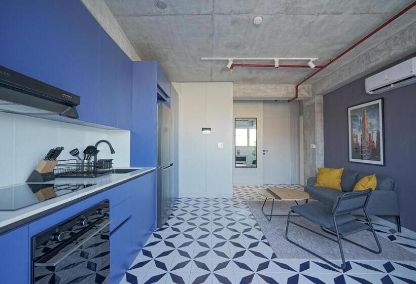 Casa Contemporánea By Wynwood House