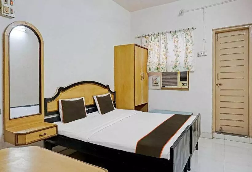 ホテル Thakkar Lodge