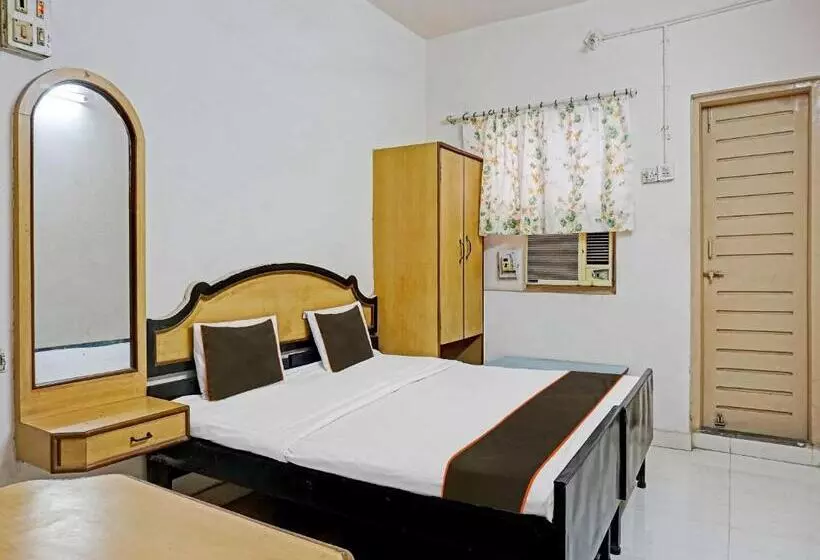 ホテル Thakkar Lodge