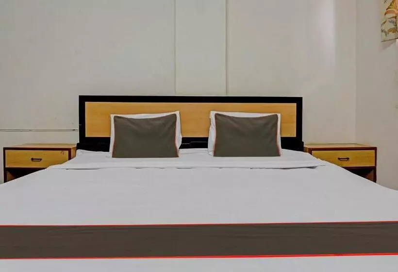 ホテル Thakkar Lodge
