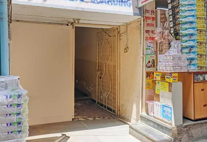 ホテル Thakkar Lodge