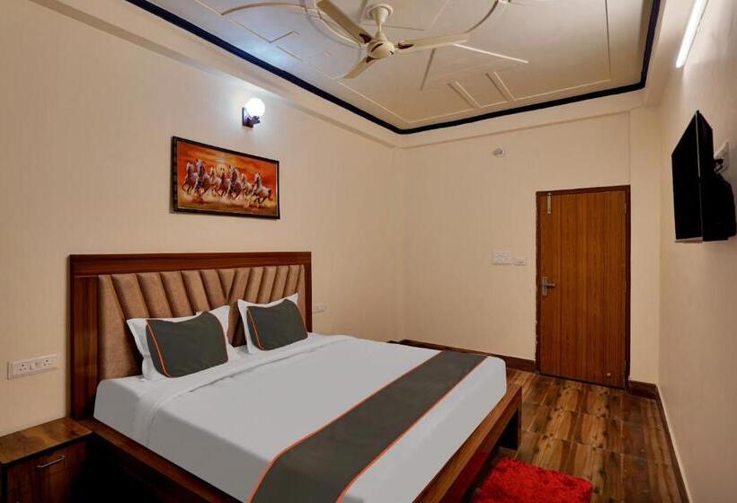 Отель Trihans Mantion