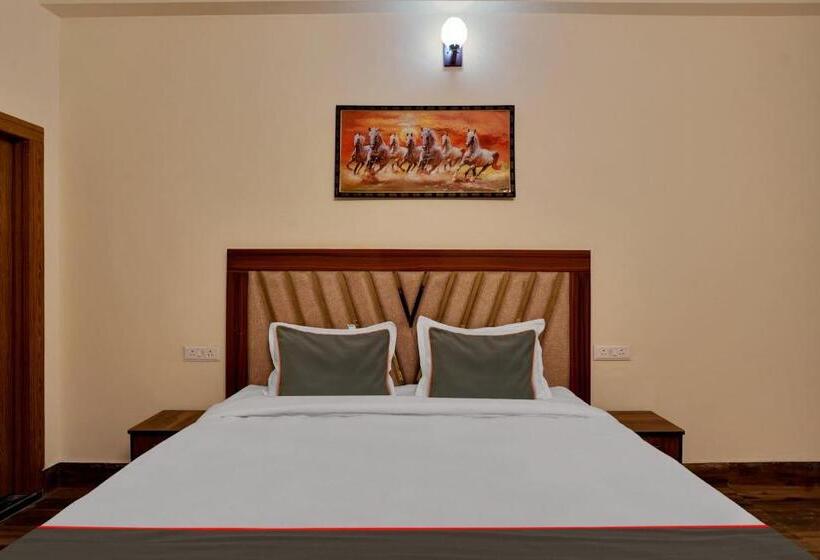 Отель Trihans Mantion