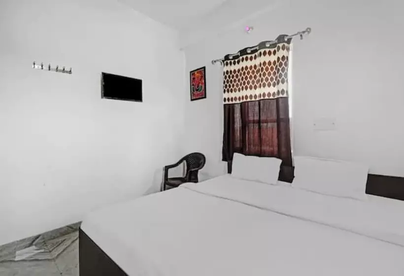 Hotelli Goroomgo Shiv Ganga Guest House Varanasi