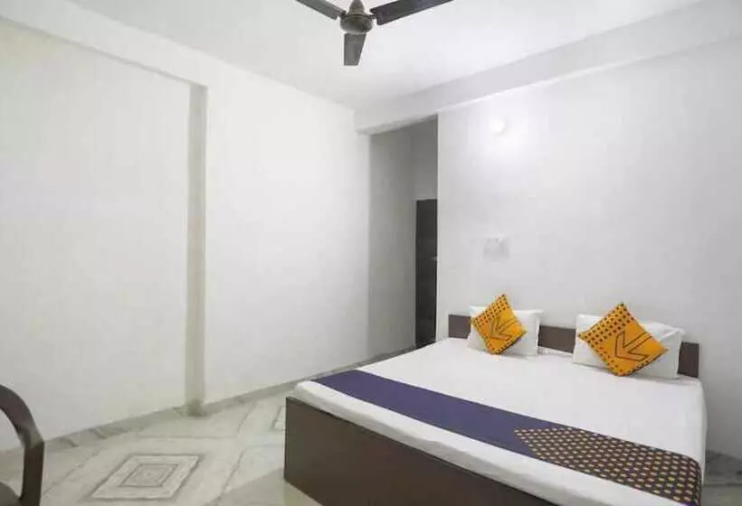 Hotelli Goroomgo Shiv Ganga Guest House Varanasi